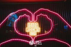 1J2A1212